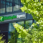 Holiday Inn Express Osaka City Centre- Midosuji By Ihg